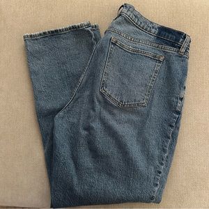 Curve Love Mid Rise 90s Straight Jean